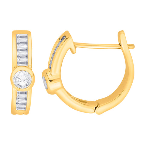 KATARINA Round and Baguette Cut Diamond Huggie Earrings (1/2 cttw)