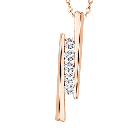 KATARINA Diamond Journey Pendant Necklace (1/6 cttw)