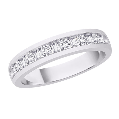 KATARINA Round and Baguette Cut Diamond Wedding Band (1/2 cttw HI, I1/I2)
