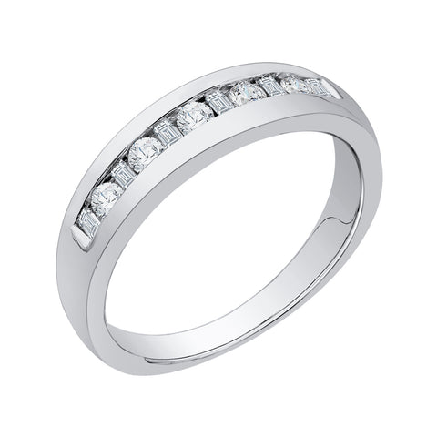KATARINA Round and Baguette Cut Diamond Men's Wedding Band (1/2 cttw GH, I2)