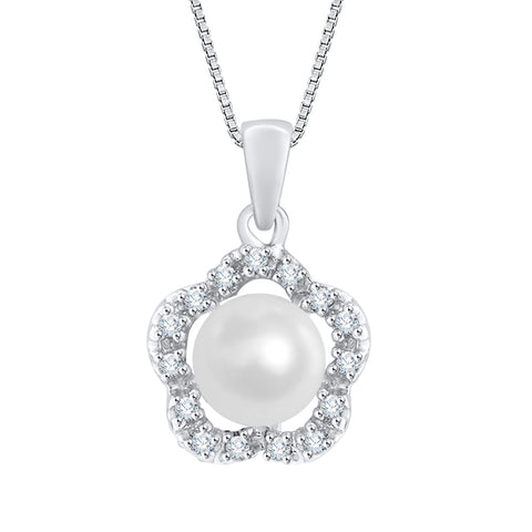 KATARINA Fresh Water Cultured Pearl and Diamond Fashion Pendant Necklace (1/10 cttw, GH, I2-I3)